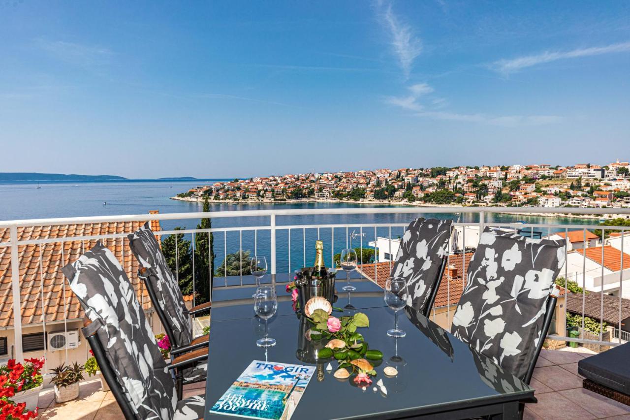 Apartments Villa Nea Leona Traù Esterno foto